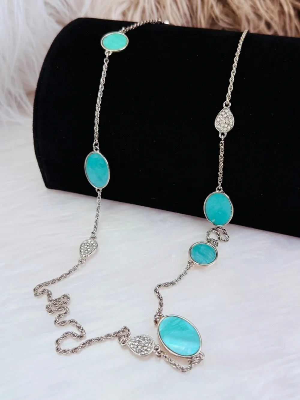 Beautiful, Silvertone, blue, clear bling, long layering necklace